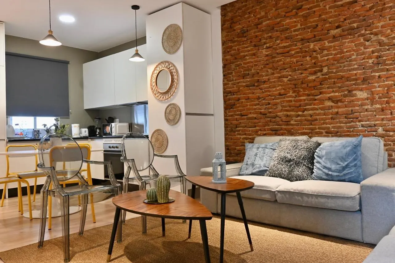 Moderno Apartamento Temporal De Dos Dormitorios En Avenida America Ctg101 Madrid
