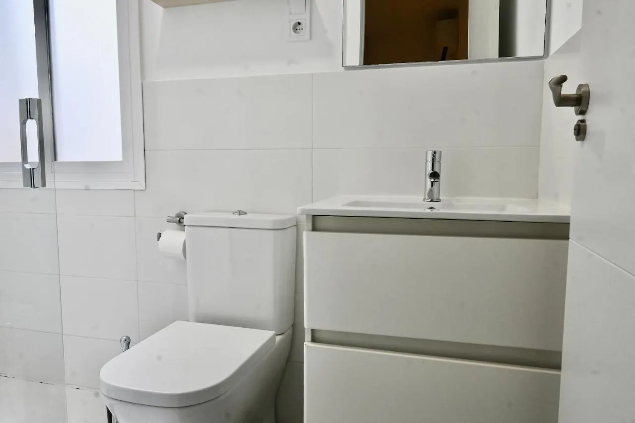 Moderno Apartamento Temporal De Dos Dormitorios En Avenida America Ctg101 Madrid