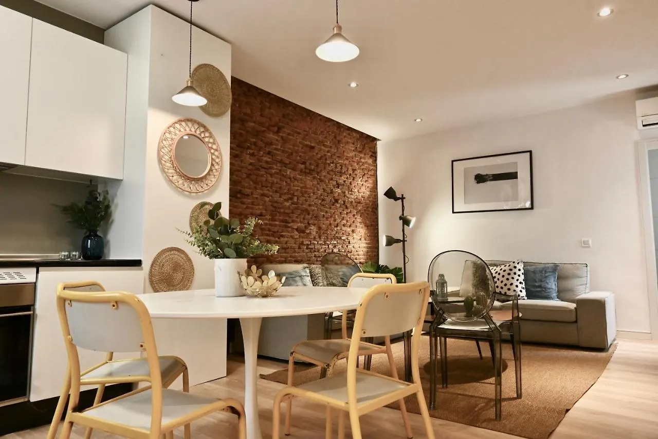 Moderno Apartamento Temporal De Dos Dormitorios En Avenida America Ctg101 Madrid