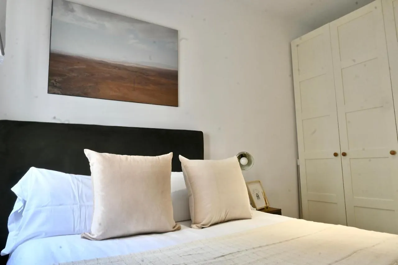 Moderno Apartamento Temporal De Dos Dormitorios En Avenida America Ctg101 Madrid España